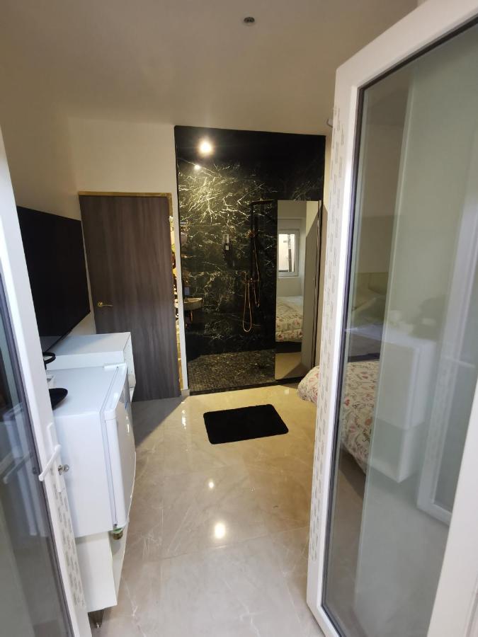 Ferienwohnung Lyon Superbe Jacuzzi Vue Sur Jardin Villeurbanne Exterior foto