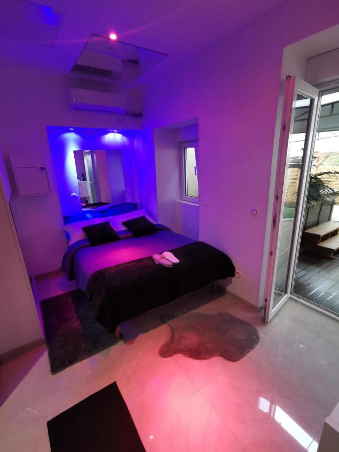 Ferienwohnung Lyon Superbe Jacuzzi Vue Sur Jardin Villeurbanne Exterior foto