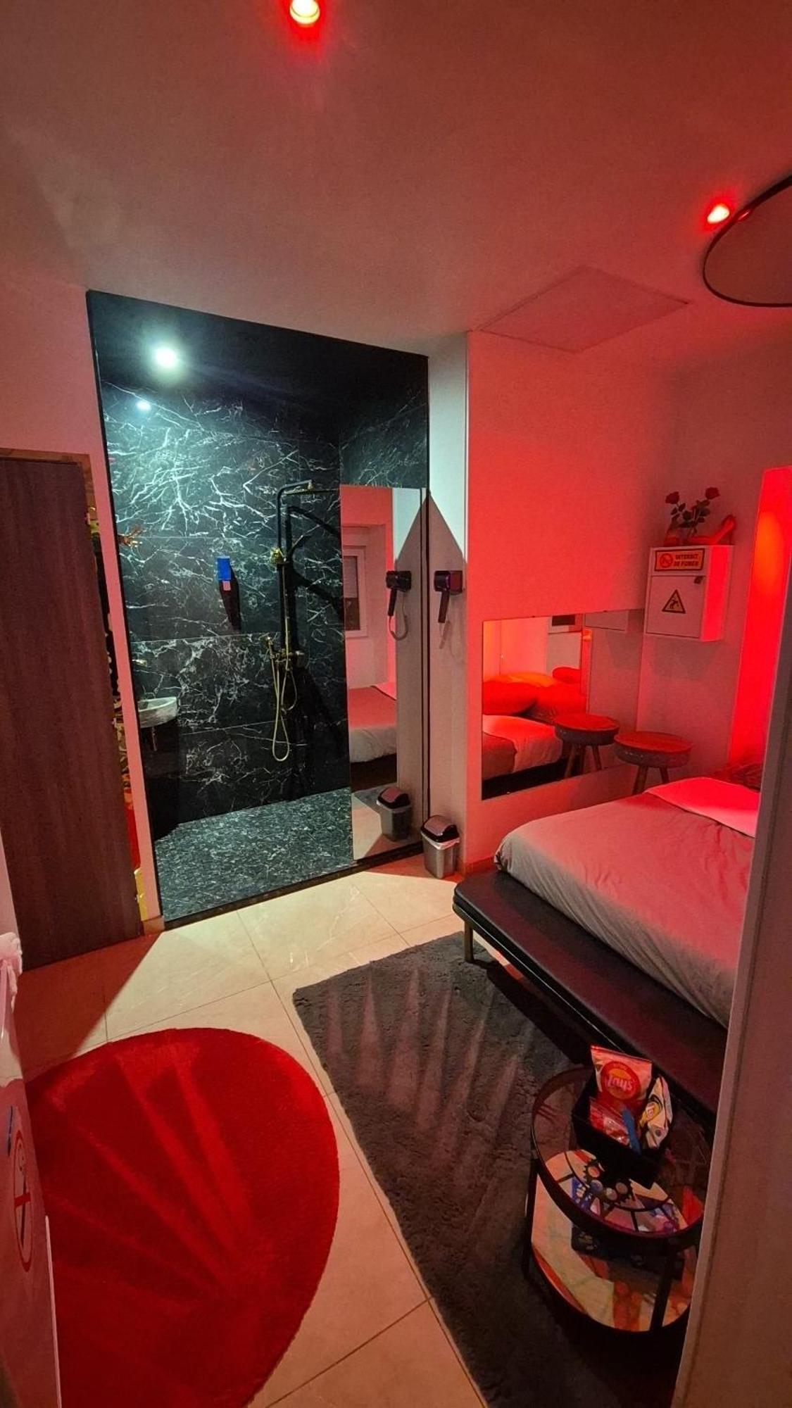 Ferienwohnung Lyon Superbe Jacuzzi Vue Sur Jardin Villeurbanne Exterior foto